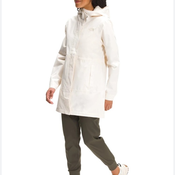 The North Face Jackets & Blazers - The North Face Women's Cream/White.  Woodmont Rain Parka Sz XXL Winter NEW